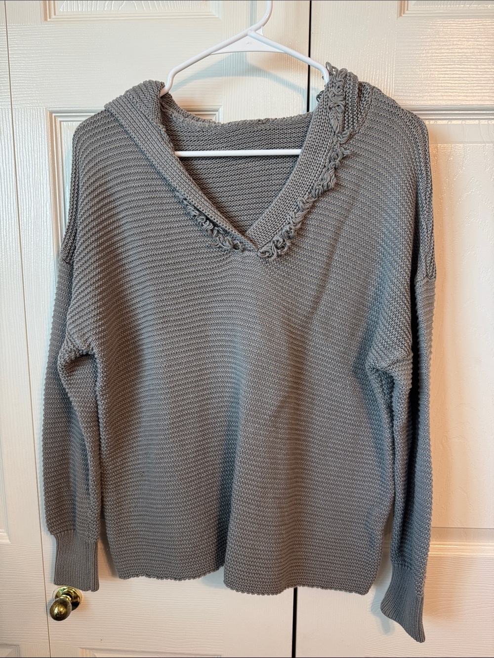 Women’s Gray V-Neck Knit Sweater
